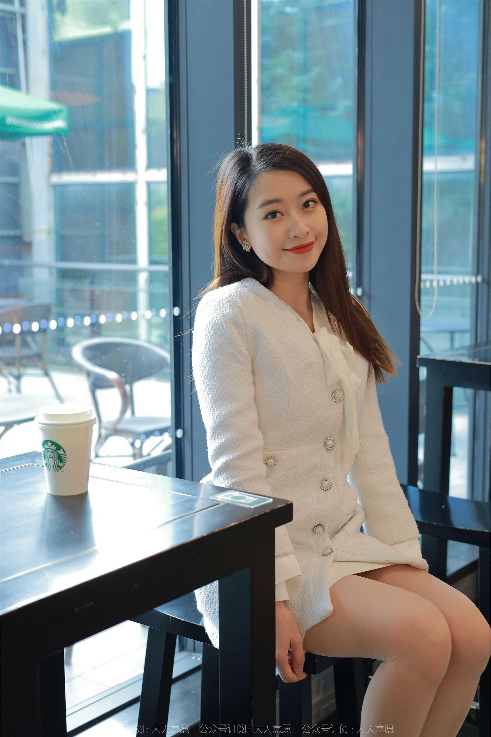 IESS异思趣向  2022.04.18 丝享家 1063：小婕《纯白OL套装》